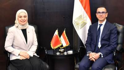 وزير الاستثمار والتجارة الخارجية يستقبل سفيرة البحرين بالقاهرة