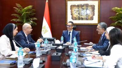 وزير الاستثمار والتجارة الخارجية يلتقى المدير التنفيذي لمجموعة سان جوبان مصر