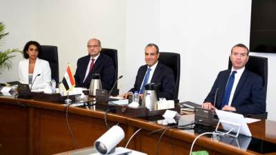 وزير الخارجية والهجرة يستقبل وفداً من أعضاء الكونجرس الأمريكي