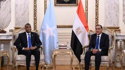 رئيس الوزراء يستقبل رئيس الوزراء الصومالي