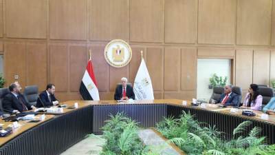 وزير التعليم العالي يرأس اجتماع الجنة العليا لمستشفيات ومراكز ووحدات الأورام الجامعية