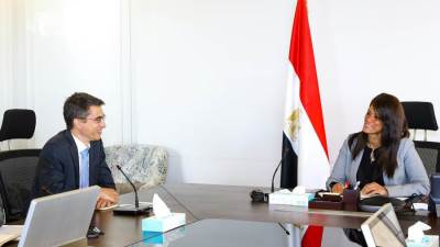 المشاط تُناقش مع البنك الدولي تطورات إعداد استراتيجيتي للاستثمار الأجنبي المباشر