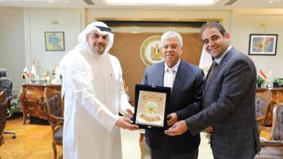 وزير التعليم العالي يستقبل السفير الكويتي لبحث سبل التعاون المشترك