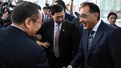 رئيس الوزراء يصل إلى بكين للمشاركة في قمة منتدى التعاون الصيني-الأفريقي