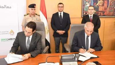 وزير الإسكان يشهد توقيع بروتوكول بين المجتمعات العمرانية وشركة زيرو كاربون