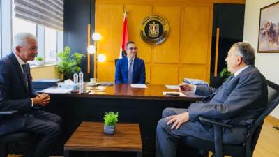 وزير الاستثمار والتجارة الخارجية يلتقى رئيس اتحاد الغرف التجارية