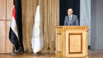 وزير التعليم يعقد لقاءً مع مديري المدارس للاستعداد للعام الدراسى الجديد