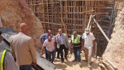 أمين غنيم يتفقد مشروع الخزانات الاستراتيجية بمدينة حدائق أكتوبر