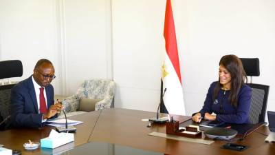 وزيرة التخطيط والتعاون الدولي تبحث سبل التعاون مع مؤسسة التمويل الدولية