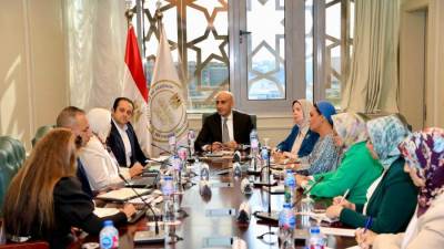 وزير التربية والتعليم يبحث مع مؤسسة "حياة كريمة"  تعزيز أوجه التعاون