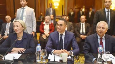 وزير الاستثمار يشارك باجتماعات اللجنة العليا المصرية الكويتية المشتركة بالقاهرة