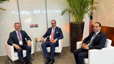 رئيس هيئة الرعاية الصحية يلتقي مع الرئيس التنفيذي للاتحاد الدولى للمستشفيات