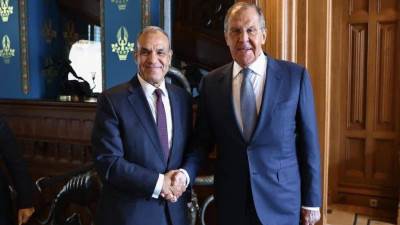 وزير الخارجية والهجرة يلتقي نظيره الروسي سيرجي لافروف