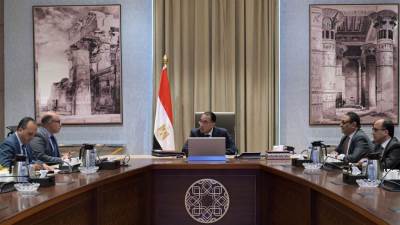 رئيس الوزراء يلتقي رئيس هيئة الرقابة المالية لبحث ملفات عمل الهيئة