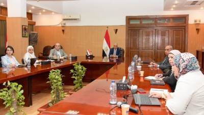 وزير الري يتابع اجراءات تطوير وتحديث الخطة القومية للموارد المائية