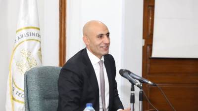 وزير التربية والتعليم يعقد لقاء مع محرري ملف التعليم بالصحف والمواقع