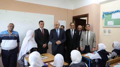 وزير التربية والتعليم ومحافظ قنا يتفقدان بعض المدارس بالمحافظة