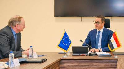 وزير الاستثمار  يلتقي سفير الاتحاد الأوروبي بالقاهرة