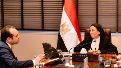 وزيرة البيئة تلتقي أمين لجنة البيئة بحزب مستقبل وطن