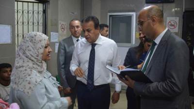 وزير الصحة يتفقد مستشفى القبطي ويوجه بسرعة الانتهاء من أعمال التطوير