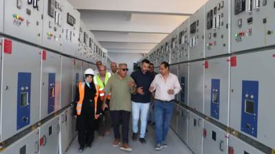 "محمد مصطفى" يتفقد محطة محولات الكهرباء بالتوسعات الشرقية.. صور