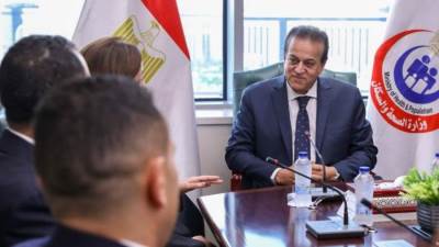 وزير الصحة يبحث أوجه التعاون مع شركة نوفارتس