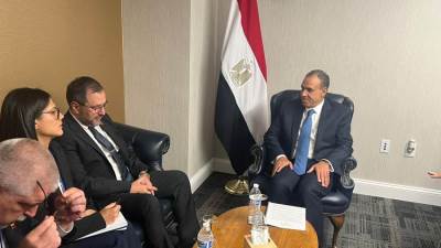 وزير الخارجية والهجرة يلتقي نظيره الفنزويلي 