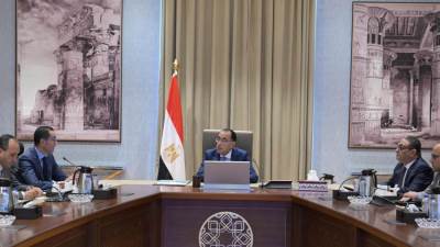 رئيس الوزراء يتابع مع وزير الاستثمار والتجارة الخارجية عدداً من ملفات العمل