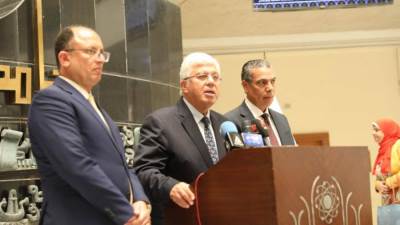 وزير التعليم العالي يجتمع بمجلس جامعة حلوان