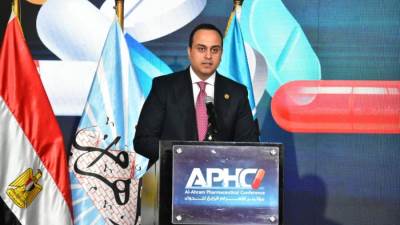 رئيس هيئة الرعاية الصحية يشارك في مؤتمر الأهرام للدواء