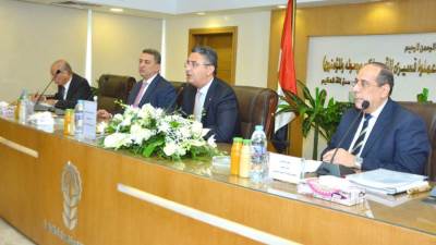 وزير التموين يترأس اجتماع مجلس إدارة الشركة القابضة للصناعات الغذائية