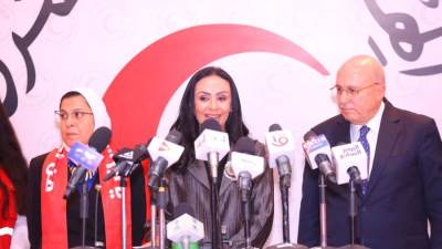 وزيرة التضامن الاجتماعي تطلق مبادرة الهلال الأحمر المصري بإيديك تنقذي حياة