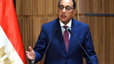 رئيس الوزراء يتابع جهود اللجنة الطبية العليا والاستغاثات