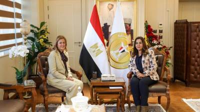 وزيرة التنمية المحلية تستقبل المدير التنفيذي للأكاديمية الوطنية للتدريب