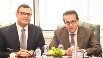 وزيرا الصحة والإسكان يبحثان سبل تعزيز التعاون المشترك فى ملف التنمية البشرية