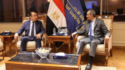 وزيرا الاتصالات وقطاع الأعمال يبحثان سبل تعزيز التعاون