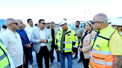 وزير الإسكان يتفقد موقف تنفيذ أبراج الداون تاون والمرحلة الأولى لبحيرات العلمين