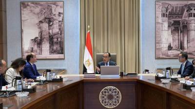 رئيس الوزراء يستعرض المُخرجات النهائية لحِزم التسهيلات الضريبية ومُحفّزات الاستثمار