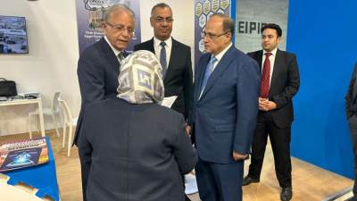 هيئة الدواء المصرية تشارك في معرض CPHI الدولي بإيطاليا 