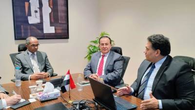 سيد إسماعيل يلتقي ممثلي إحدى الشركات العالمية المتخصصة في تنفيذ وإدارة المرافق