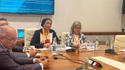 وزيرة البيئة تدير مع الجانب الاسترالي المجموعة الوزارية لتسيير مشاورات الهدف الجمعي