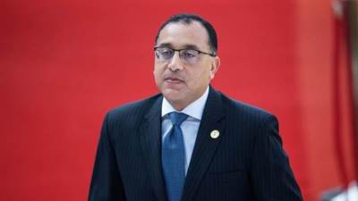 رئيس الوزراء يصل الأقصر لبدء جولة تفقدية لمشروعات في قطاعات تعليمية وصحية