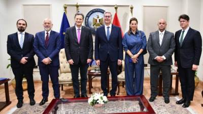 وزير البترول يلتقي وزير البيئة والطاقة اليوناني