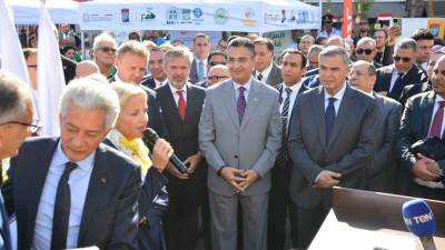 وزير التموين يفتتح سوق اليوم الواحد للمزارعين والمنتجات الغذائية بمحافظة الإسكندرية