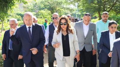 وزيرة التنمية المحلية ومحافظ القاهرة يفتتحان حديقة الفيروز بالمقطم