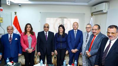 وزراء التخطيط والتنمية المحلية والعدل يفتتحون مأمورية الشهر العقاري والتوثيق بعين شمس