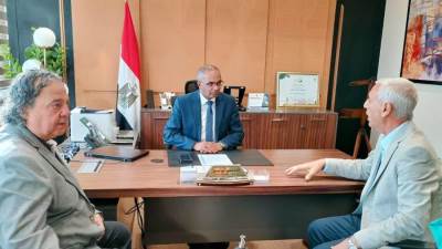 نائب وزير الإسكان يتابع موقف تقديم خدمات مياه الشرب والصرف الصحي بالدقهلية