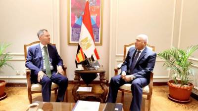 وزير الصناعة والنقل يبحث مع سفير إسبانيا بالقاهرة سبل تعزيز مجالات التعاون