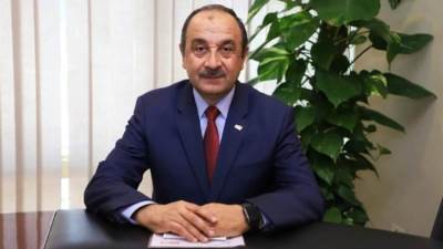 وزير قطاع الأعمال يتفقد شركة الدقهلية للغزل والنسيج