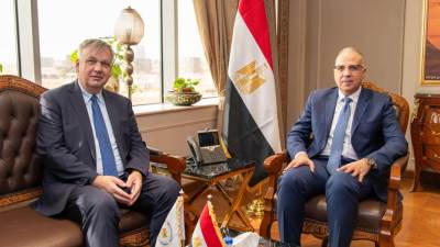 وزير الري يلتقى السفير الألماني بالقاهرة لبحث تعزيز التعاون بين البلدين